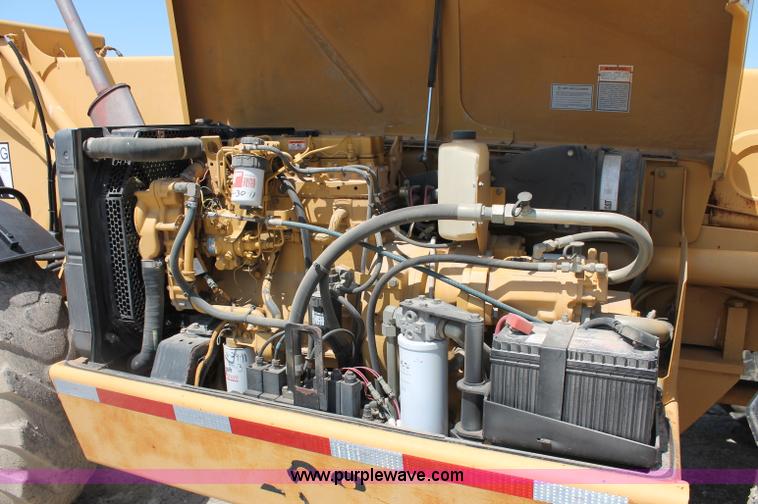 image for item C2511 2000 Caterpillar TH103 telehandler