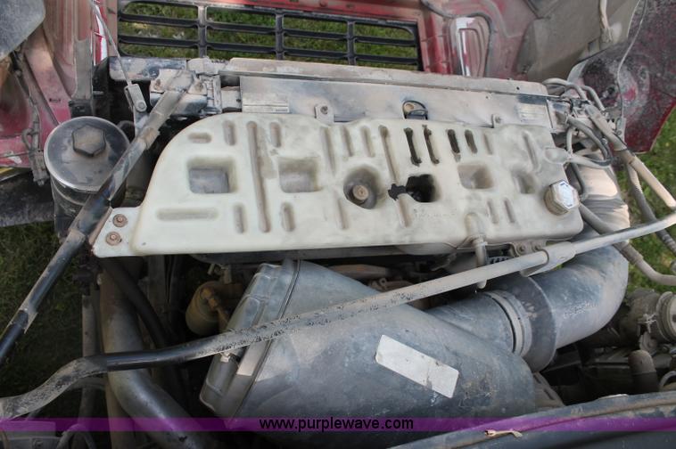 image for item C2513 2000 Ford F750 XL Super Duty single axle dump truck