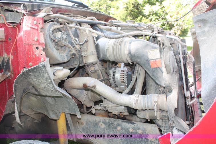 image for item C2513 2000 Ford F750 XL Super Duty single axle dump truck