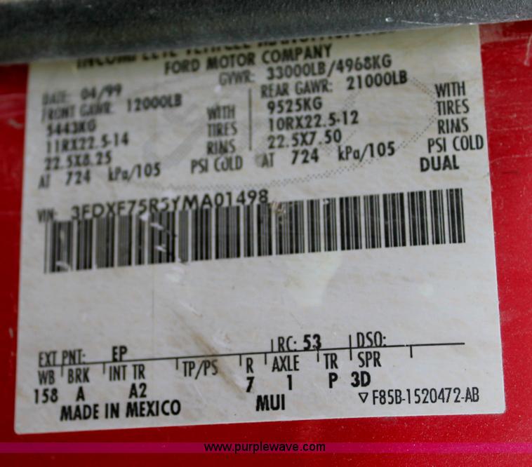 image for item C2513 2000 Ford F750 XL Super Duty single axle dump truck