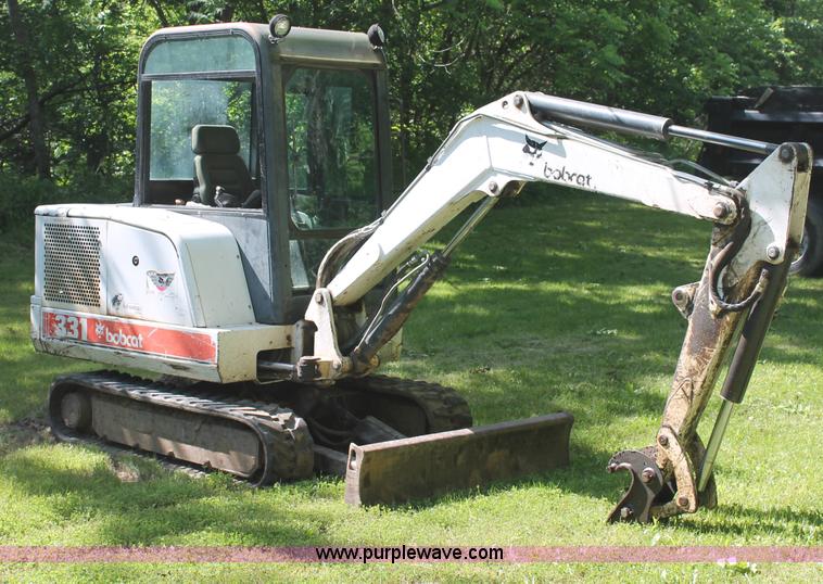 image for item C2514 2000 Bobcat 331C compact excavator