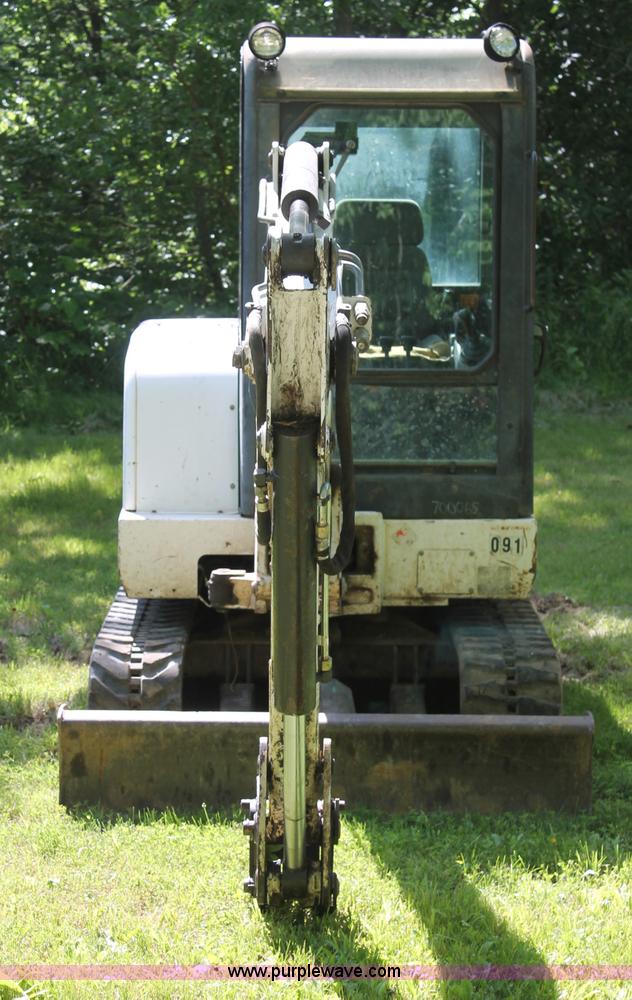 image for item C2514 2000 Bobcat 331C compact excavator