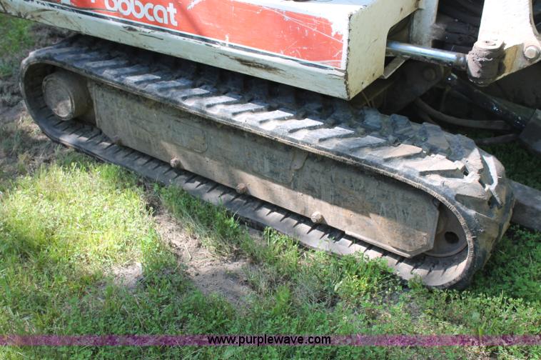 image for item C2514 2000 Bobcat 331C compact excavator