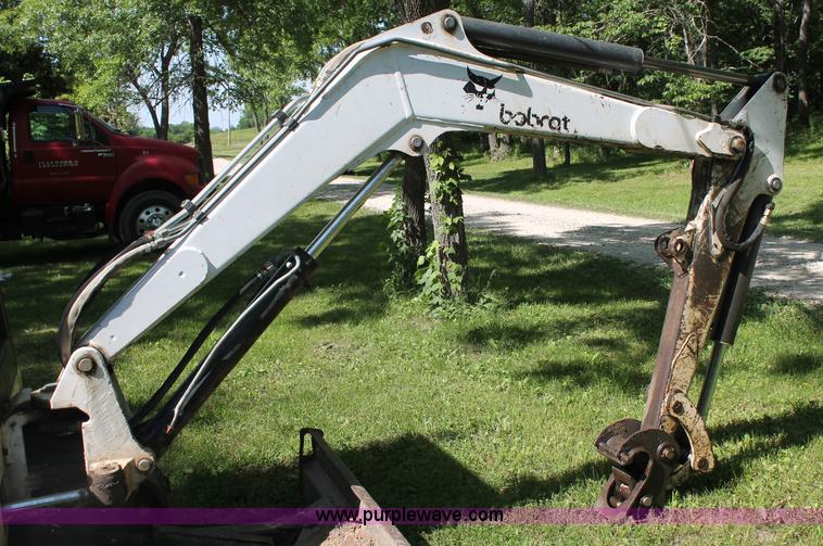 image for item C2514 2000 Bobcat 331C compact excavator