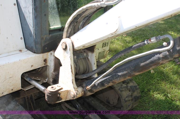 image for item C2514 2000 Bobcat 331C compact excavator