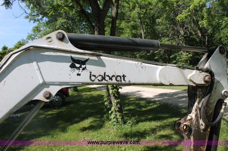 image for item C2514 2000 Bobcat 331C compact excavator