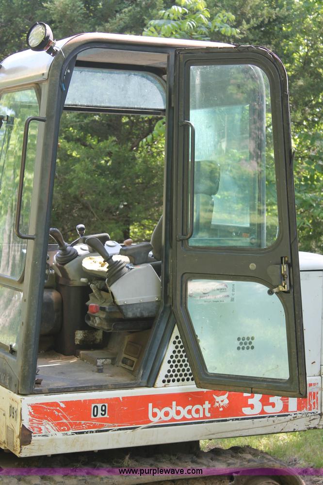 image for item C2514 2000 Bobcat 331C compact excavator