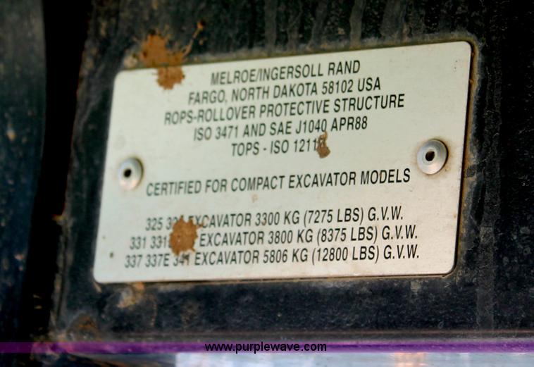 image for item C2514 2000 Bobcat 331C compact excavator