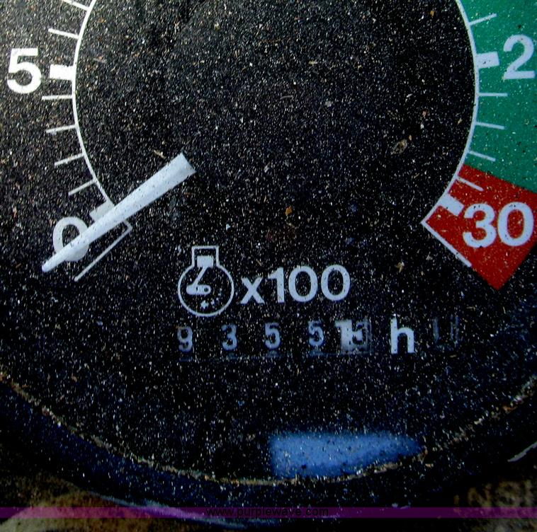 image for item D3279 1986 John Deere 410C backhoe