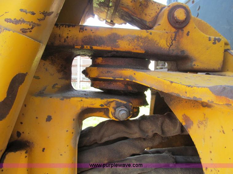image for item D3279 1986 John Deere 410C backhoe