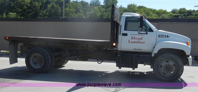 image for item D4117 1998 GMC C6500 flatbed truck