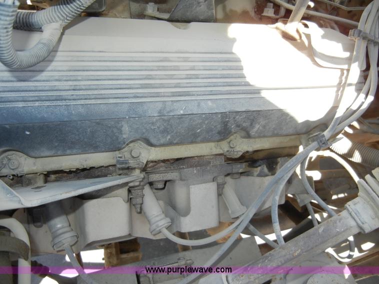 image for item D4117 1998 GMC C6500 flatbed truck