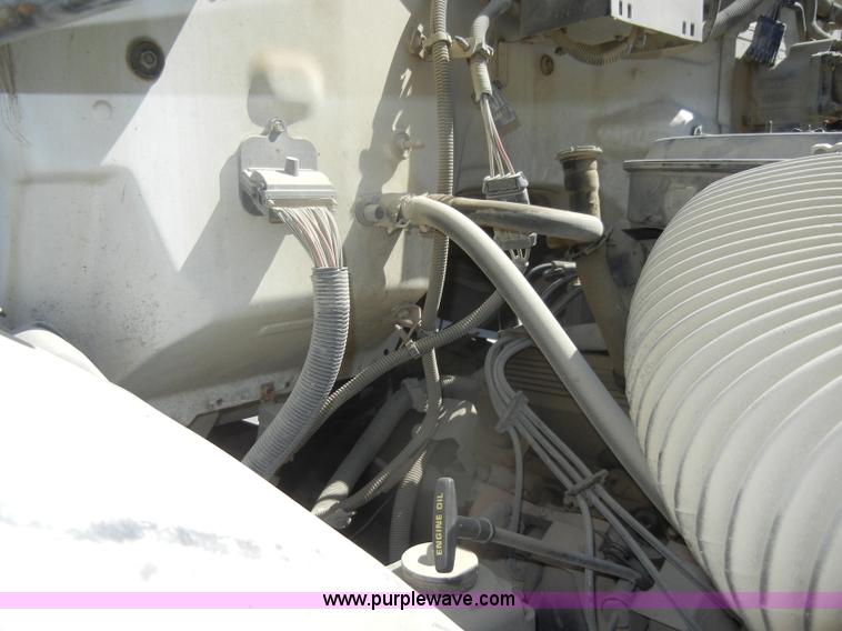 image for item D4117 1998 GMC C6500 flatbed truck