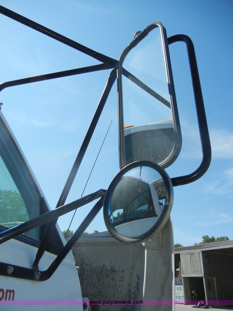 image for item D4117 1998 GMC C6500 flatbed truck