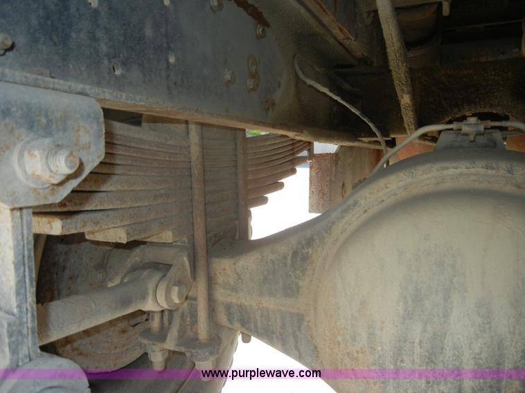 image for item D4117 1998 GMC C6500 flatbed truck