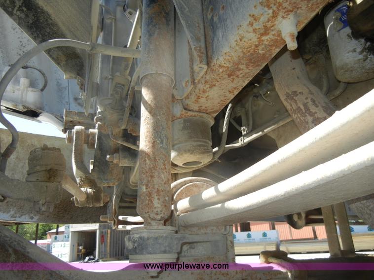 image for item D4117 1998 GMC C6500 flatbed truck