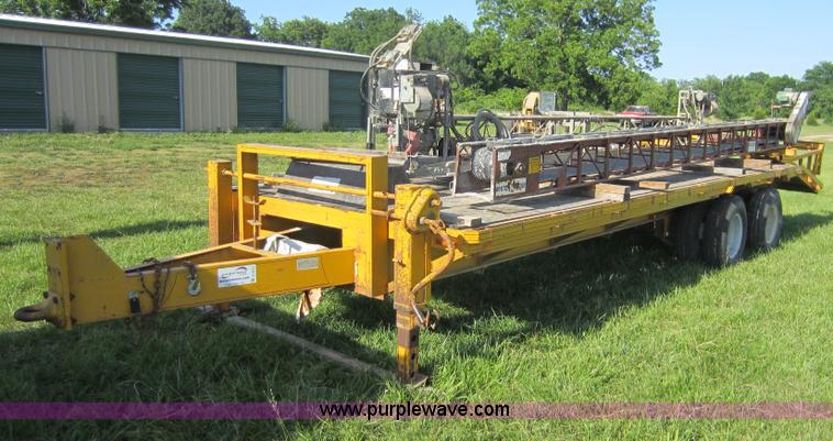 image for item D5523 1993 equipment trailer