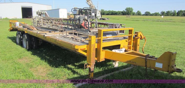 image for item D5523 1993 equipment trailer