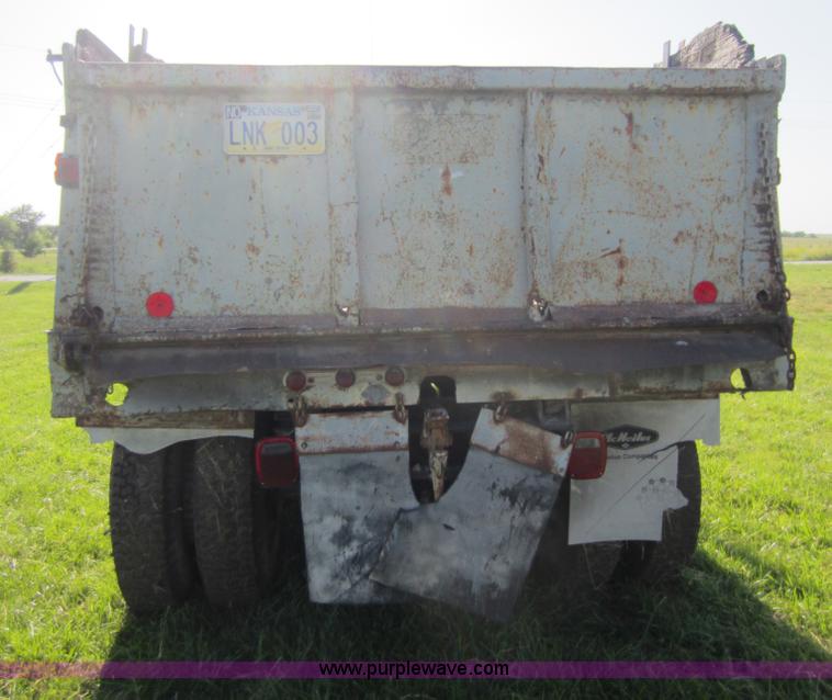 image for item D5524 1971 Ford 6000 dump truck