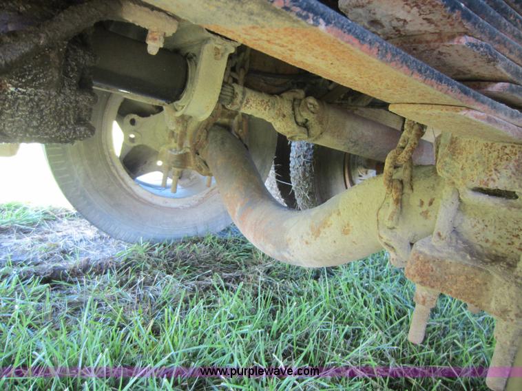 image for item D5524 1971 Ford 6000 dump truck