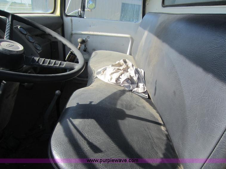 image for item D5524 1971 Ford 6000 dump truck