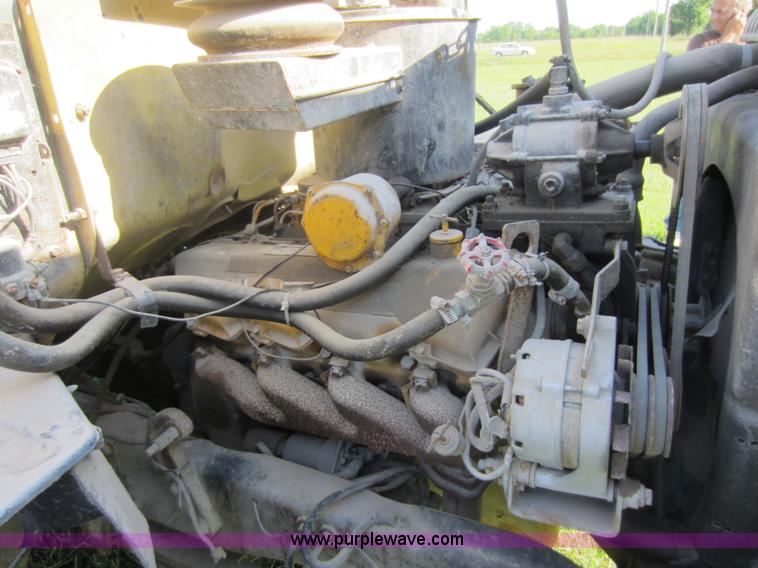 image for item D5524 1971 Ford 6000 dump truck