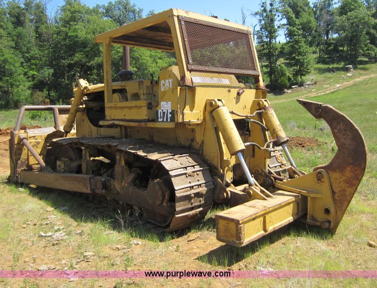 image for item D5527 1973 Caterpillar D7F dozer