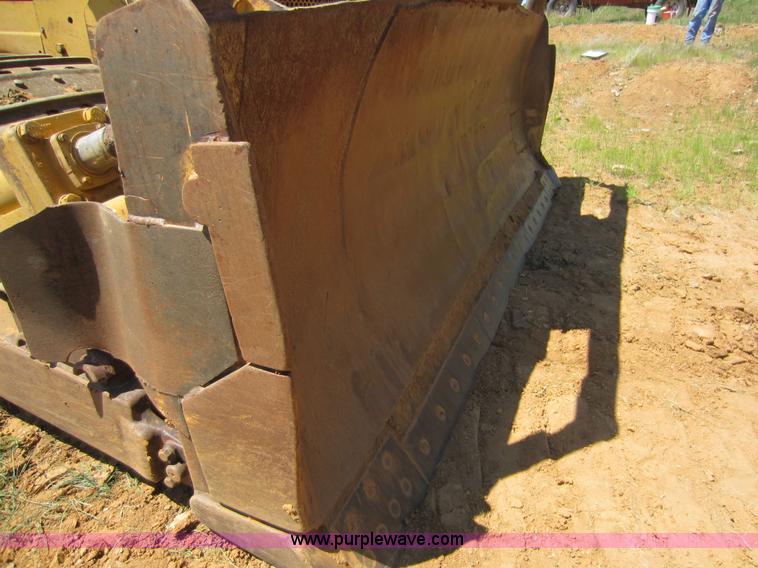 image for item D5527 1973 Caterpillar D7F dozer