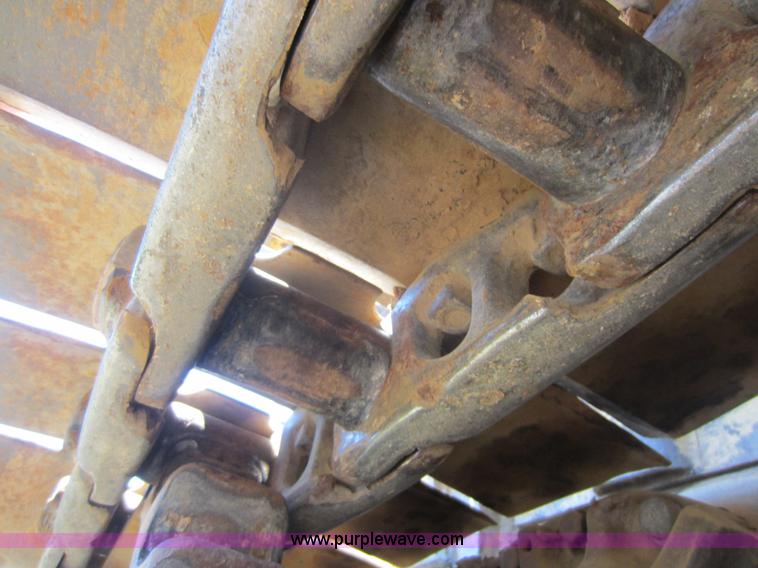 image for item D5527 1973 Caterpillar D7F dozer