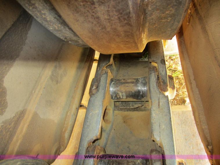 image for item D5527 1973 Caterpillar D7F dozer