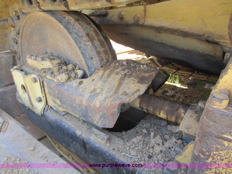 image for item D5527 1973 Caterpillar D7F dozer