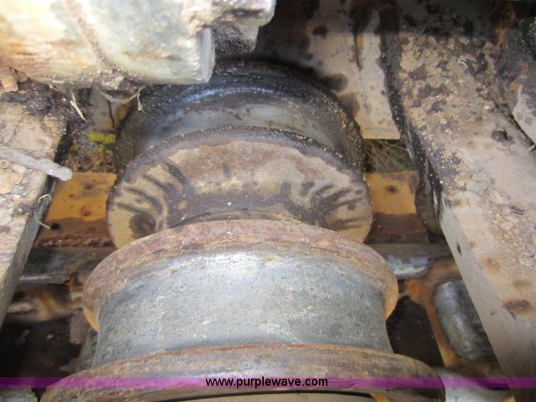 image for item D5527 1973 Caterpillar D7F dozer