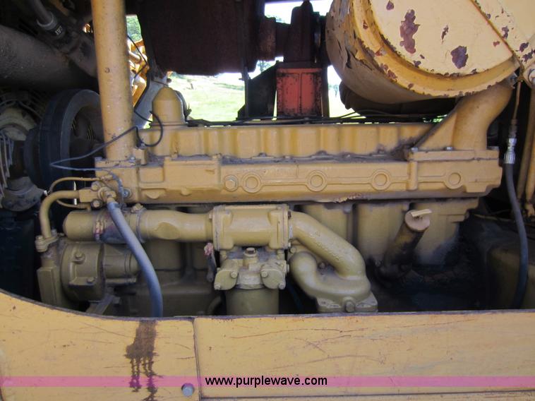 image for item D5527 1973 Caterpillar D7F dozer