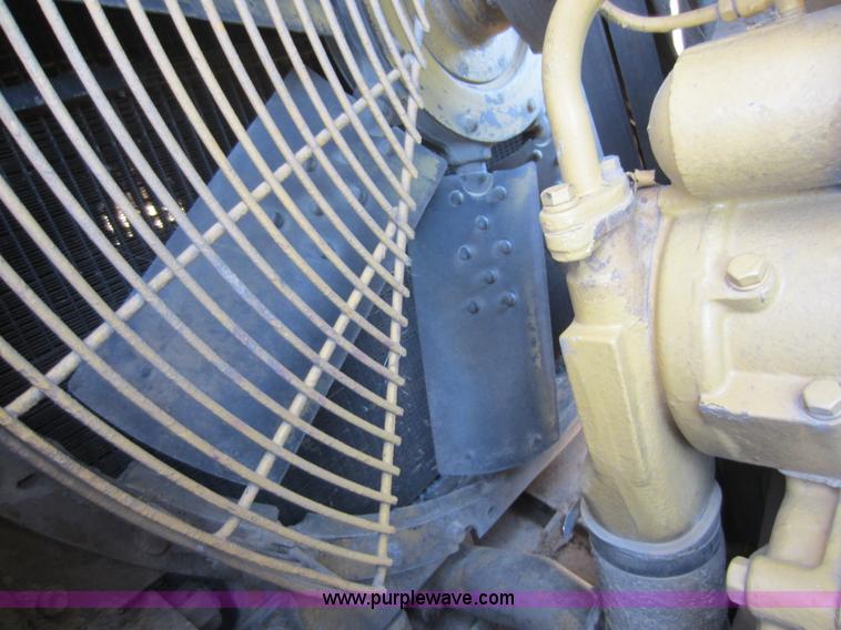 image for item D5527 1973 Caterpillar D7F dozer