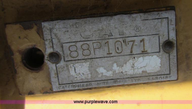 image for item D5527 1973 Caterpillar D7F dozer