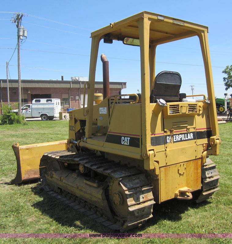 image for item D5541 1989 Caterpillar D3C dozer