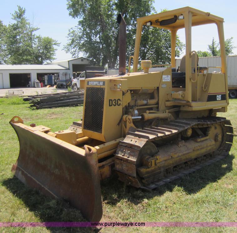 image for item D5541 1989 Caterpillar D3C dozer