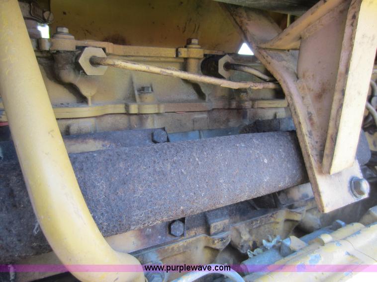 image for item D5541 1989 Caterpillar D3C dozer
