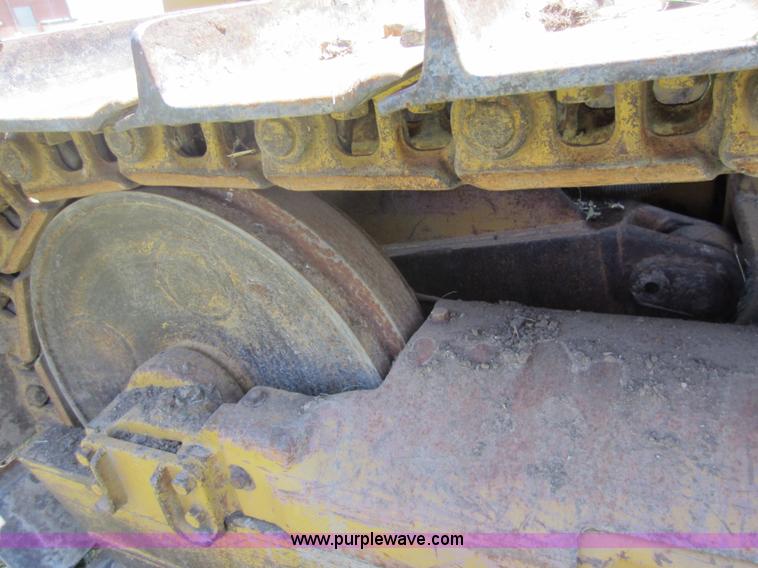 image for item D5541 1989 Caterpillar D3C dozer