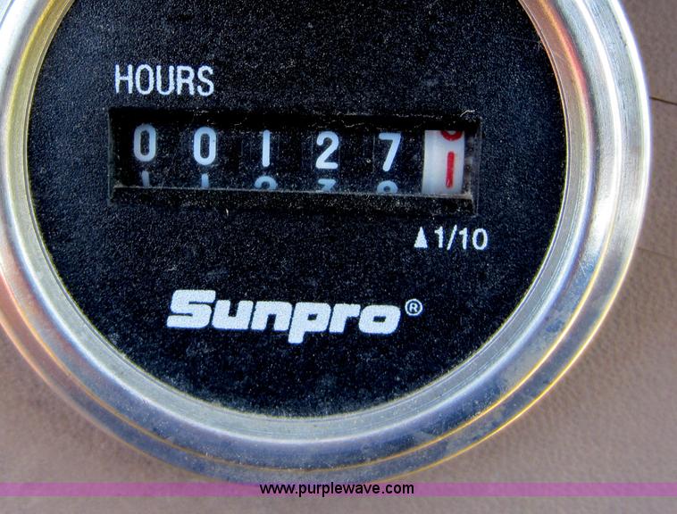 image for item D5541 1989 Caterpillar D3C dozer