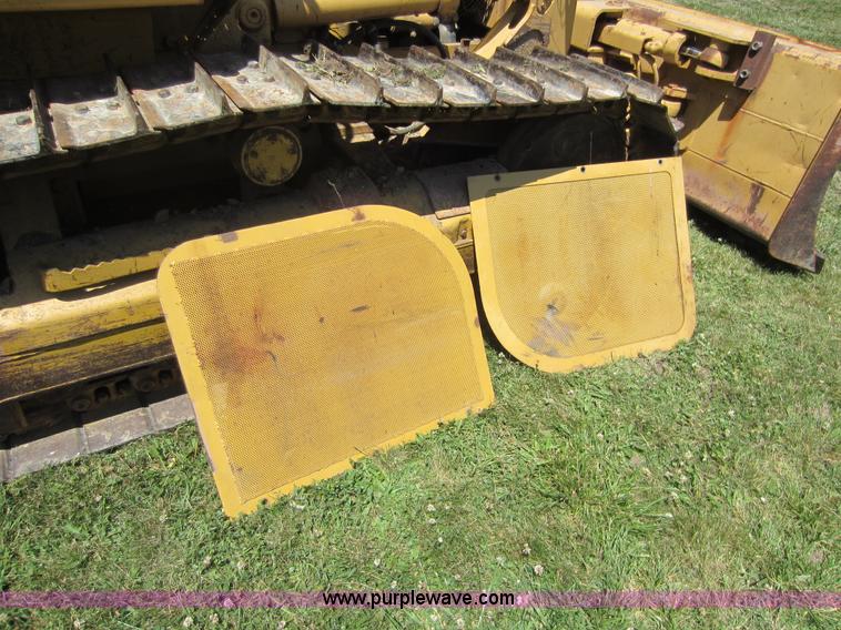 image for item D5541 1989 Caterpillar D3C dozer