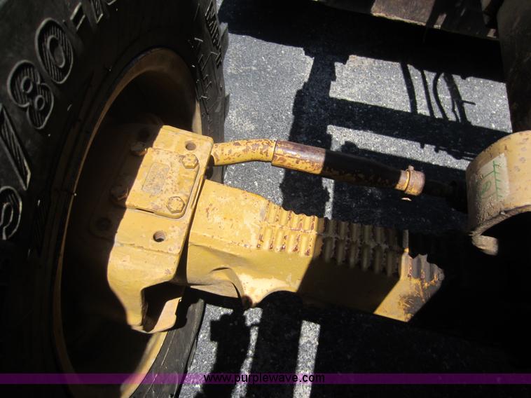 image for item D5547 1997 Caterpillar 416C backhoe