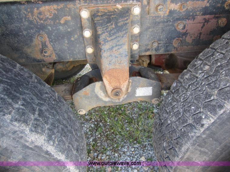 image for item D5548 1984 Kenworth W900 dump truck