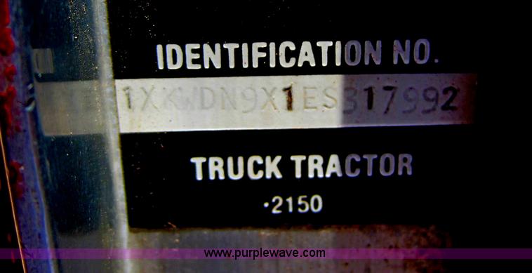 image for item D5548 1984 Kenworth W900 dump truck