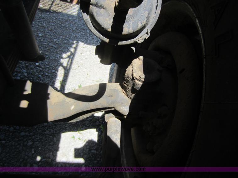 image for item D5548 1984 Kenworth W900 dump truck