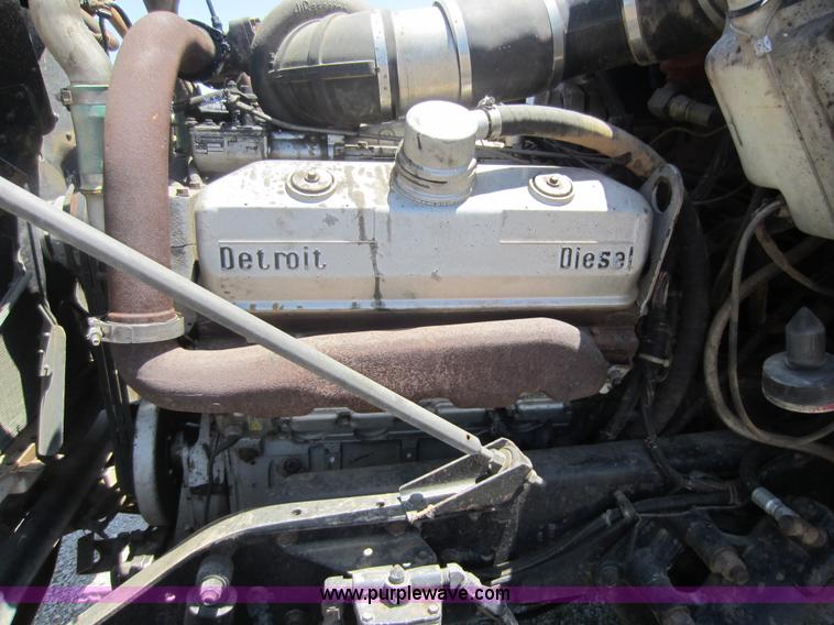 image for item D5548 1984 Kenworth W900 dump truck