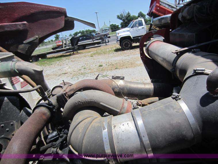 image for item D5548 1984 Kenworth W900 dump truck