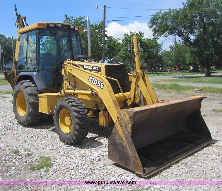 image for item D5565 1998 John Deere 310SE backhoe