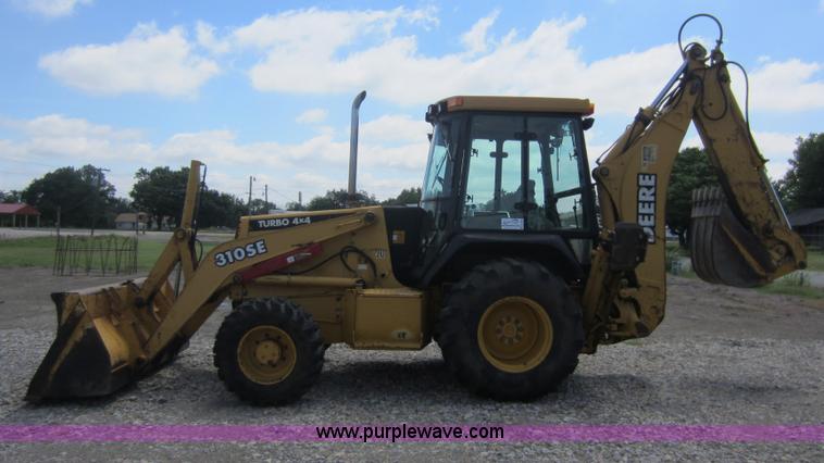 image for item D5565 1998 John Deere 310SE backhoe