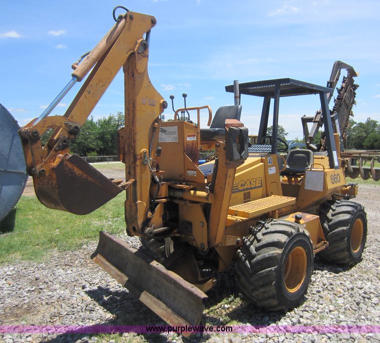 image for item D5566 1995 Case 660 trencher